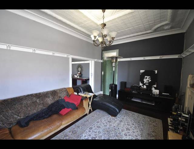 7 BEDROOM HOUSE FOR SALE IN FOREST HILL